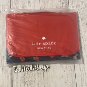 NEW kate spade Strawberry Toss Packable Picnic Blanket